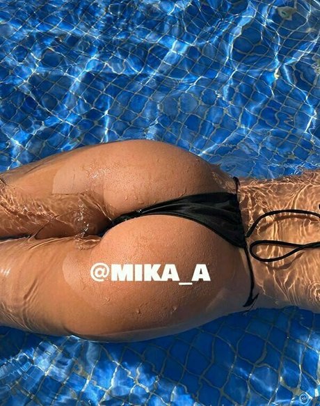 vickywildfree porn model photo