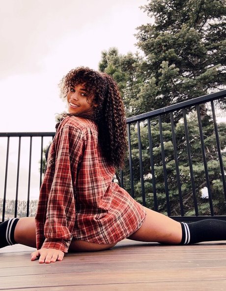 MariposaBohemia top actress photos