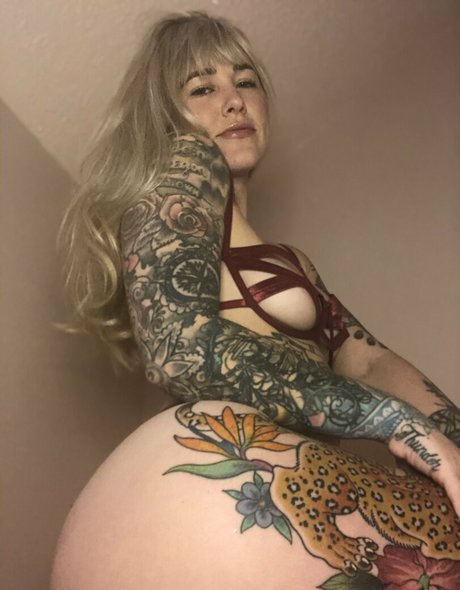 saberonstage model hot galleries