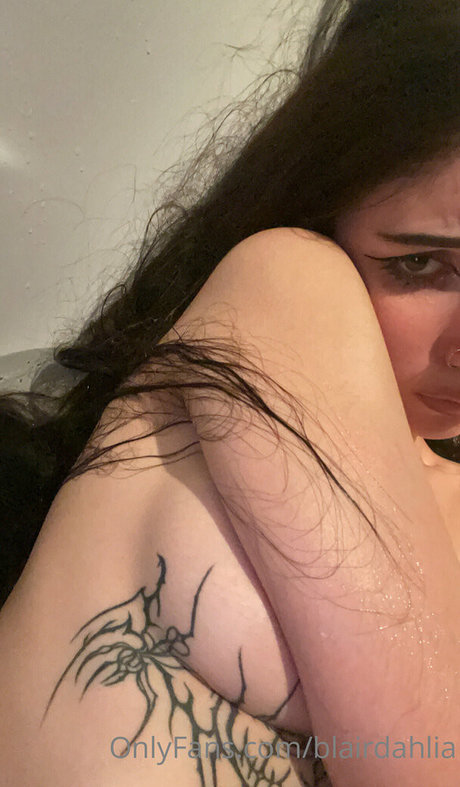 Blairdahlia free model pictures