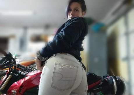 asherridesfree star sexy archive