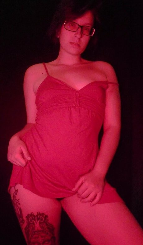 asherridesfree model pretty photos