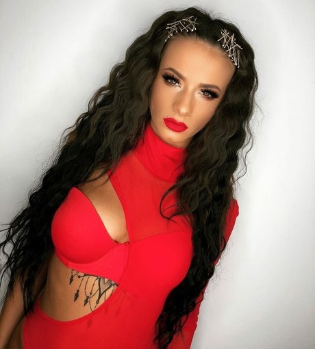 AndreeaNicoletaDinu perfect actress pic