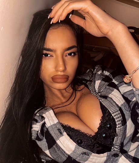 Kristina Djedovic nude model galleries