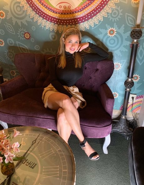 Sharon GDL exclusive model gallery