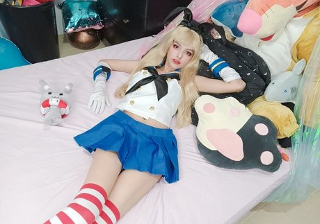 Ririko Koro model nude image