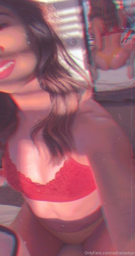 Adriana Skye model beautiful galleries