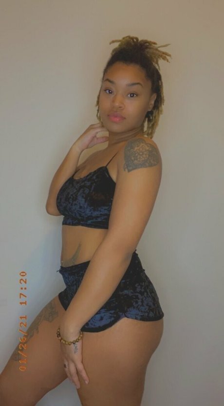 nyshacreams nude pornstar pictures