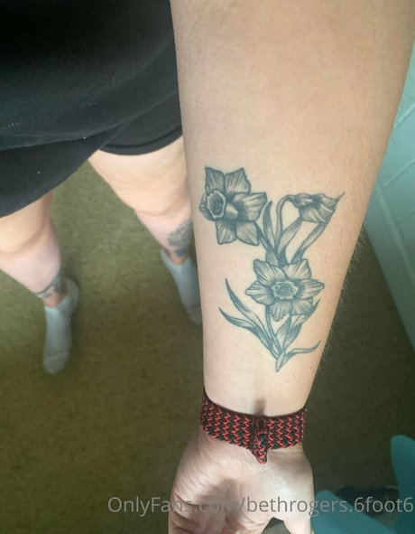 amazonbeth 6foot6 high quality model images