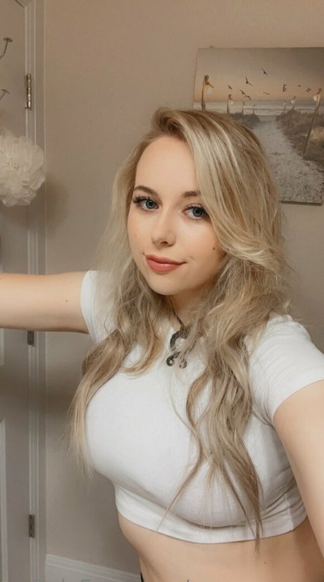 carmennem model art image