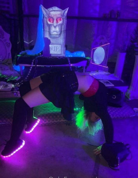 carmennem star hot pic