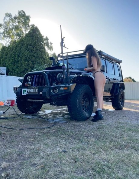 Caitlin Foxy star naked pictures