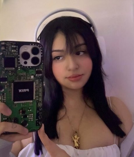 escieh pornstar exclusive pics