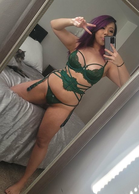 spellbound free perfect model pics