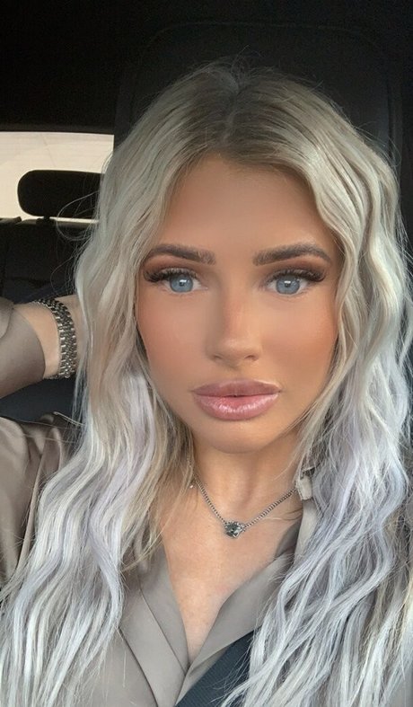 Caitrhx sex pornstar pics