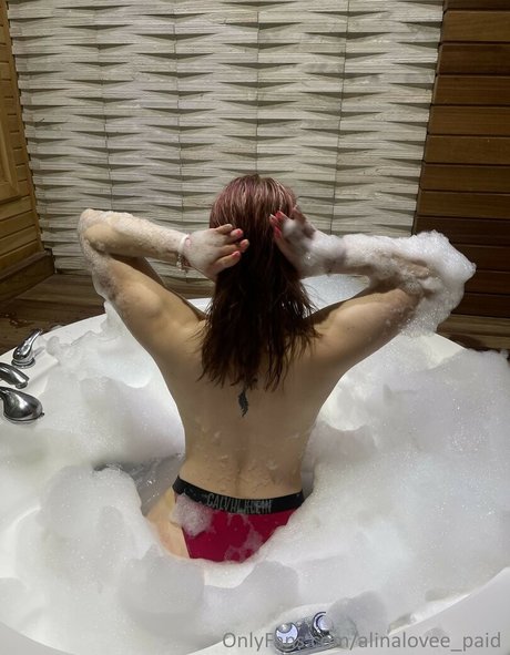 Alina Lovee model sexy pictures