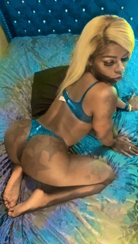 Carmen Brown free model archive