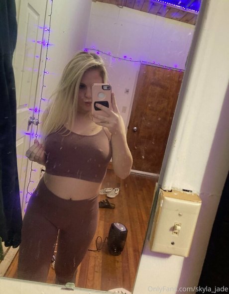 skyla jade sexy model galleries