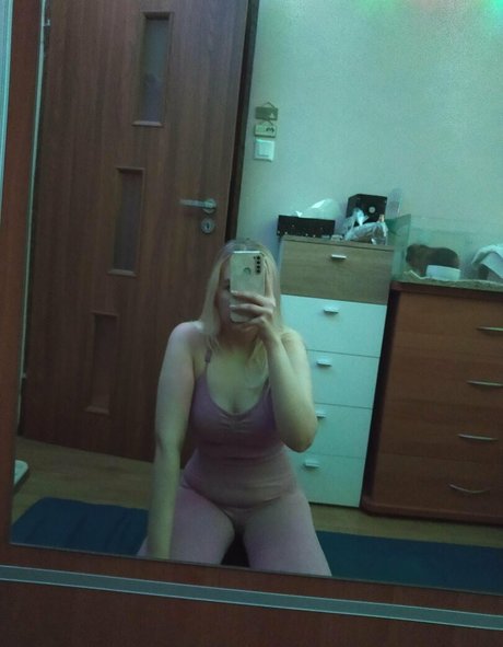 aestheticusernameuwu star sexy pic