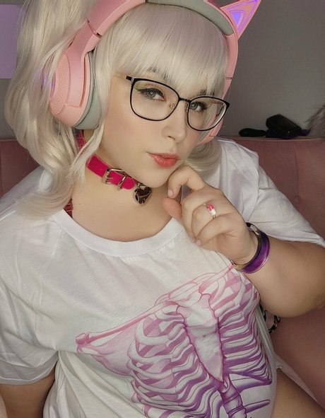 cesaillee perfect pornstar pics