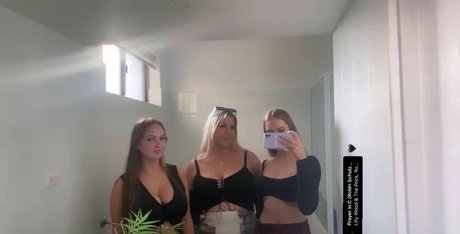 Ella B pornstar exclusive img