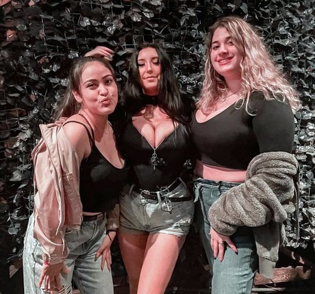 Olivia O star beautiful gallery