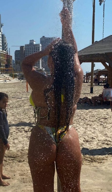 Adva A pornstar naked pics