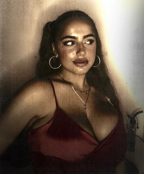 Adva A sexy pornstar pic