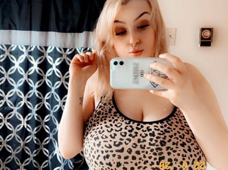 Destinee C hd model images