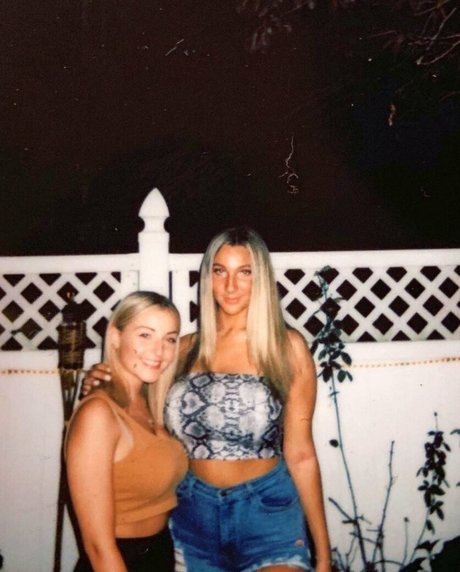 Livipip naked model pics