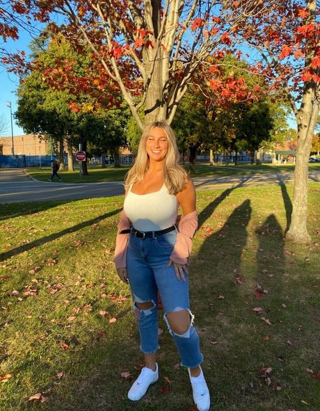 Livipip nude pornstar photo