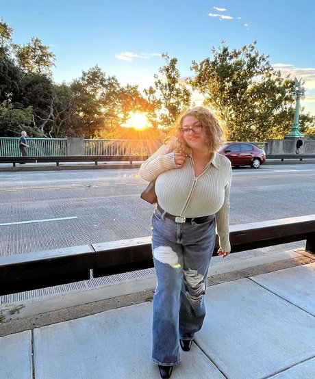 Sophia A top star pic