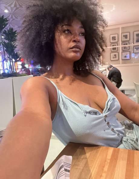 Turnerssanctuary pornographic model pics