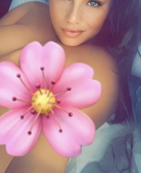 justtalktodaisy beautiful model img