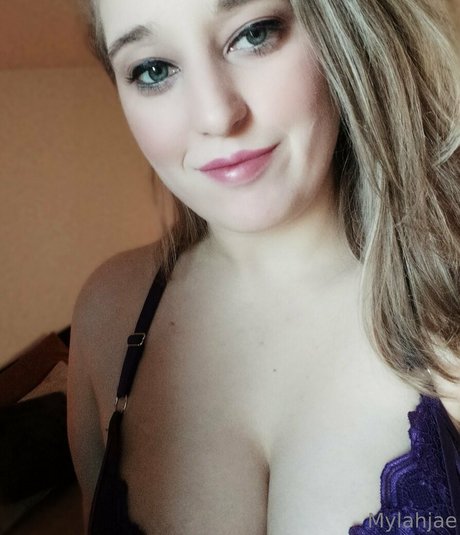 mylahjae pornographic star img