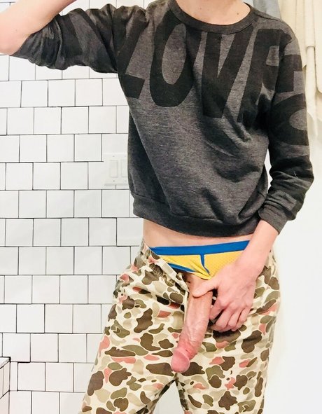 hunnydewboy model nudes pictures