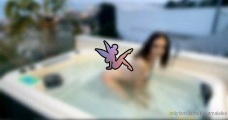 bekansfw model naked images