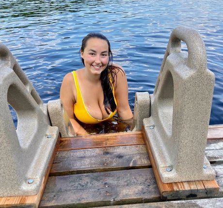 Lexi Thomas pornstar archive