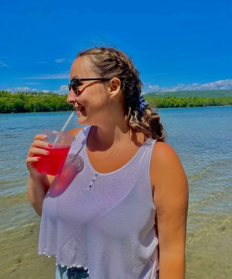 Lexi Thomas model photos