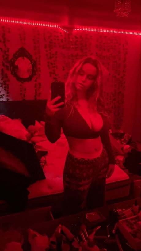 Hailey F star pornographic img