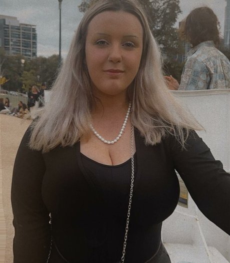 Emily J exclusive pornstar photos