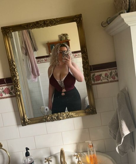 Emily J pornstar nude images