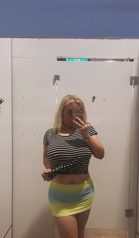 Emily J naked actress photos