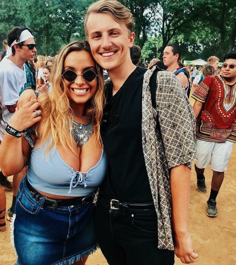 Emily E pornstar pictures