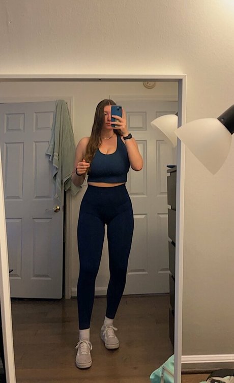 Hannah V high quality pornstar gallery