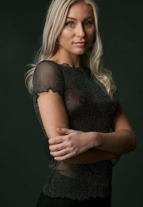 Isabel Ditlevsen xxx actress picture