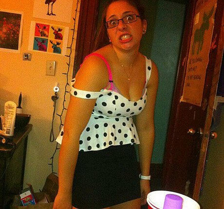 Fitfissy sexy actress picture