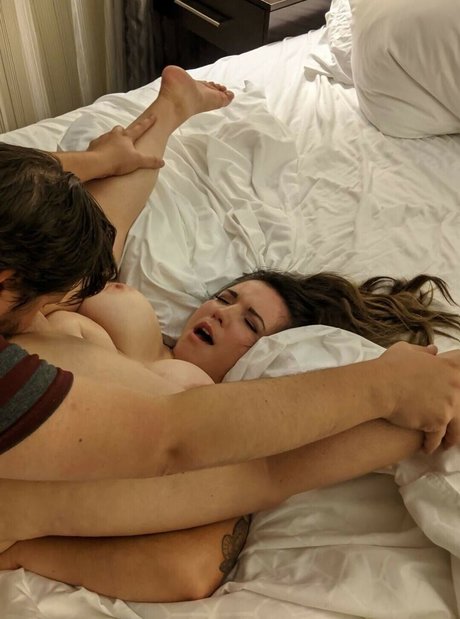 Curioushalf325 xxx star pics