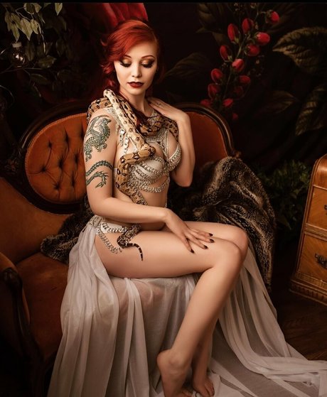 dragondez101 high quality model gallery