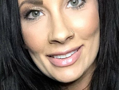 Shaina Wiggins sex actress pics